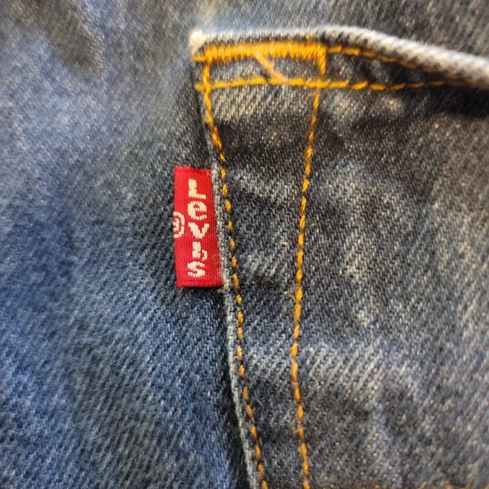 Levi's 501 Original Fit Jeans Mens 42x30 Blue Straight Leg Button Fly 00501-0000